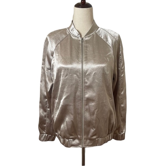 Ro & De Jackets & Blazers - RO & DE Women’s Champagne Large Track Jacket.